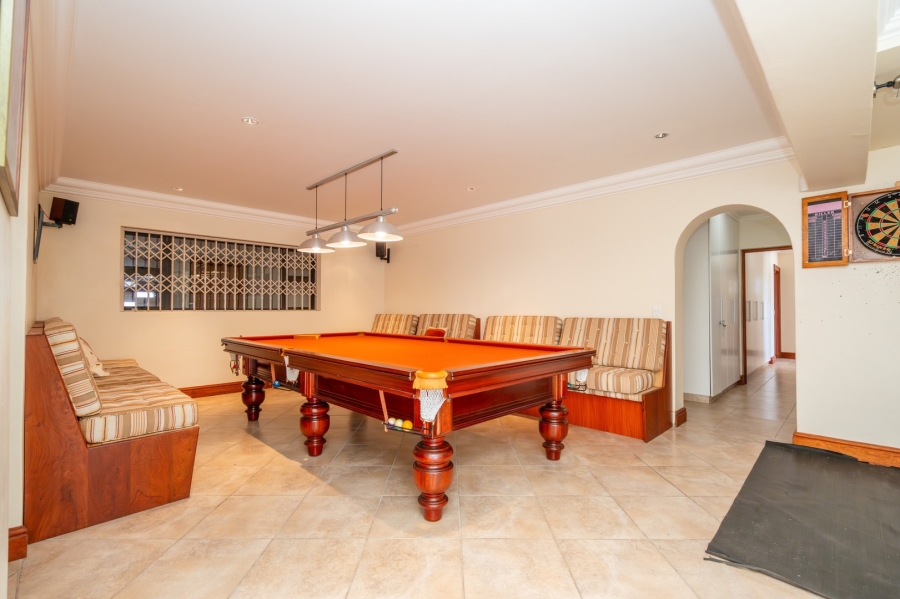 7 Bedroom Property for Sale in Myburgh Park Western Cape